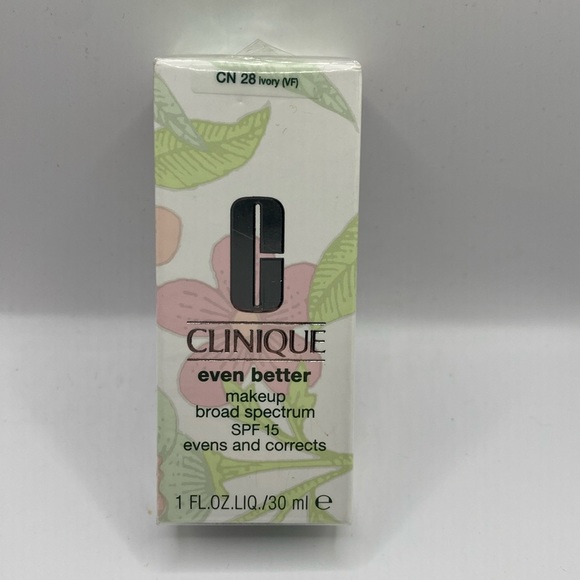 CLINIQUE Even Better Makeup Foundation SPF15 CN 28 IVORY Full Size 1oz/30ml NIB - Picture 3 of 8